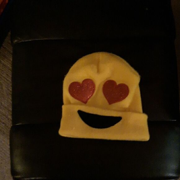 Imogie Hat  - Picture 1 of 2